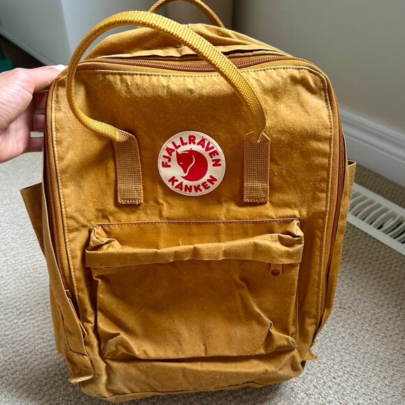 Acorn Fjallraven Kanken Backpack Unisex - Picture 1 of 4
